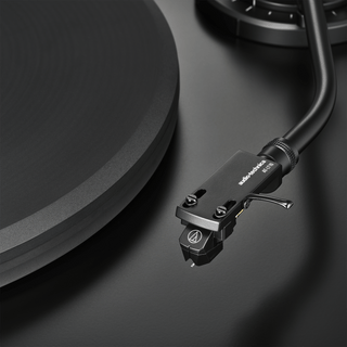Audio-Technica: AT-LP7X Turntable