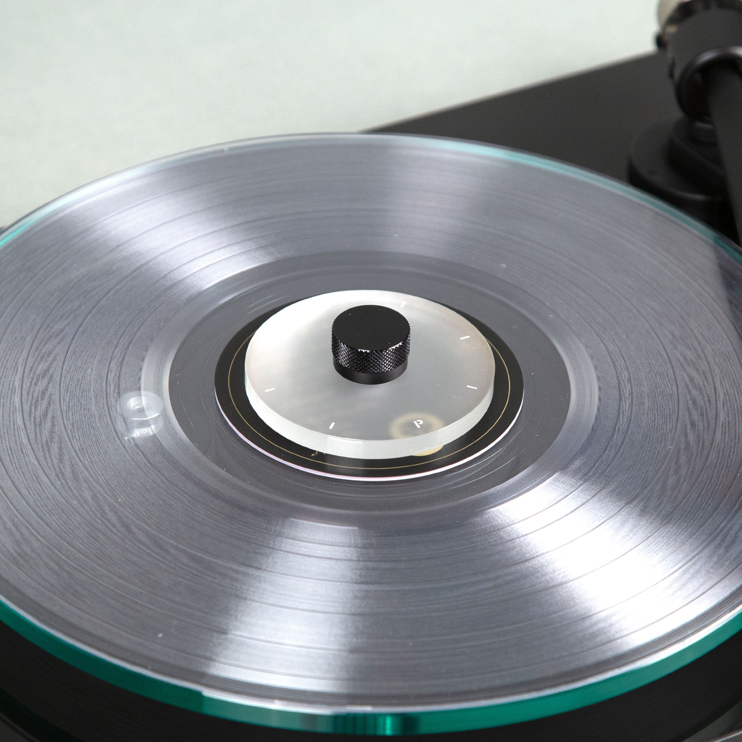 Line Phono: Acrylic Record Clamp Stabilizer
